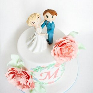 Свадебный торт на 2,5 кг с женихом и невестой